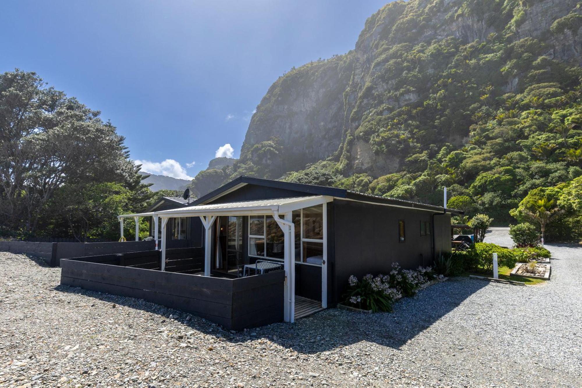 Punakaiki Beachfront Motels Ngoại thất bức ảnh
